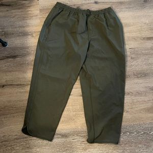 Lululemon size 10 drawstring Capri loose fit